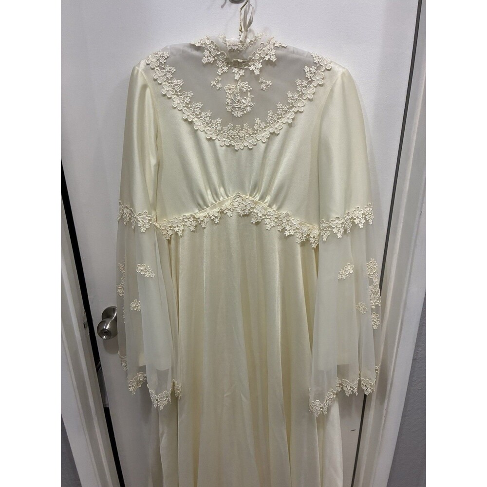 Vintage 60s 70s Off-White Maxi Dress Boho Mod Bell Sleeve Wedding Bride